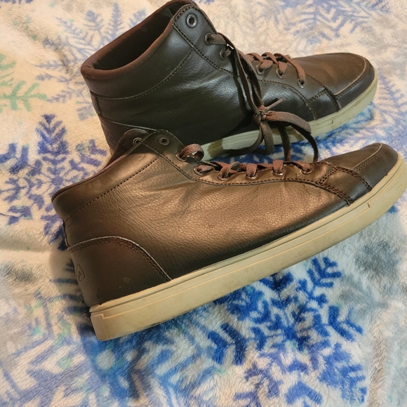 Men's Fila Brown Boots - Picture 3 of 6